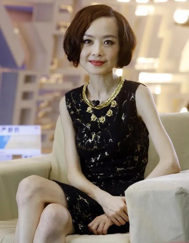 瘦成“纸片人”的5位明星，各有各的辛酸，混娱乐圈怎么那么难