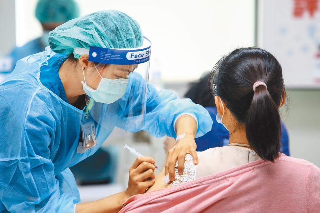 台灣疫苗存量告急，第四、五輪接種完畢後僅剩不到50萬劑