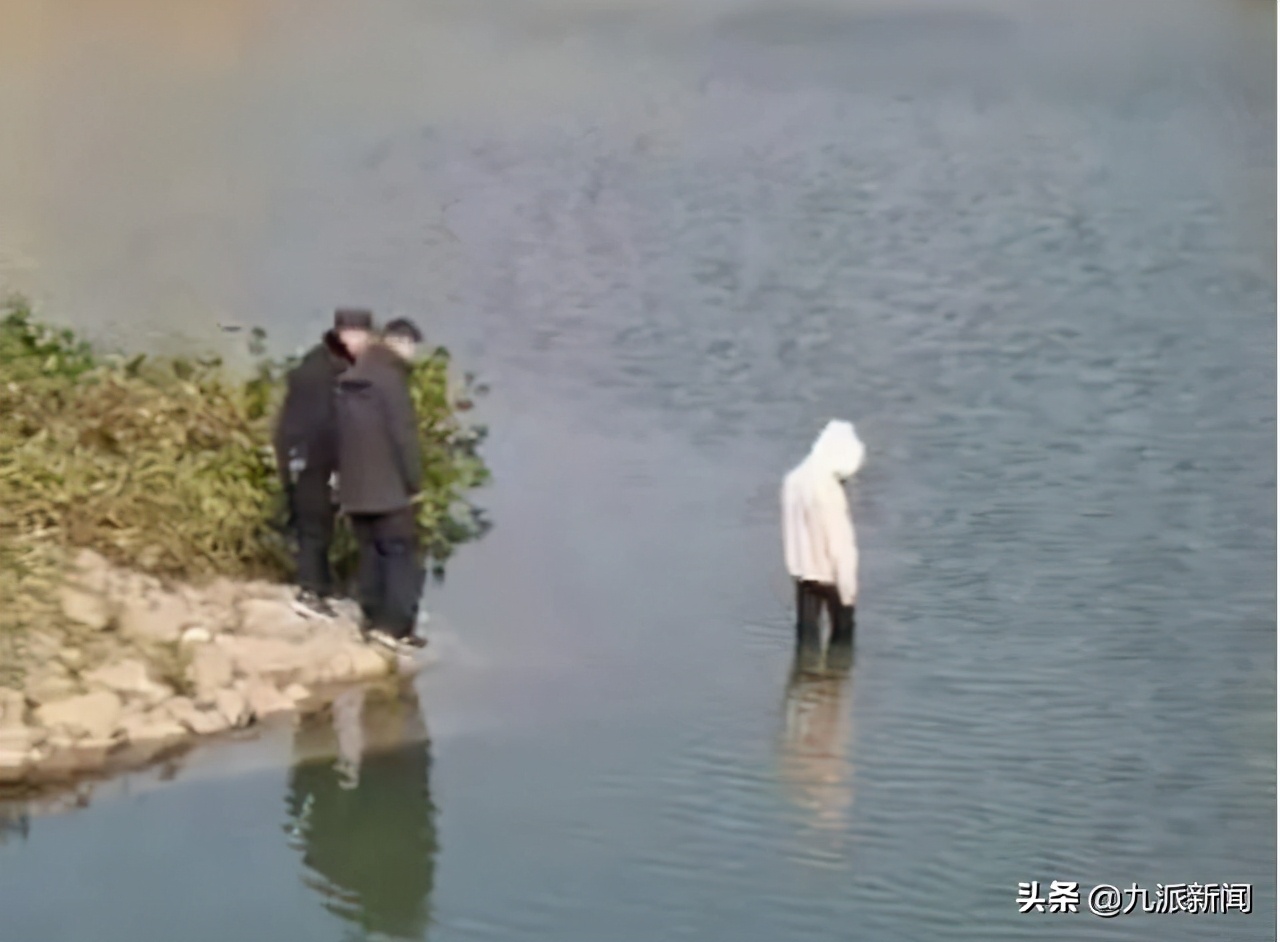 安徽望江警察被指目视女孩溺水，出警派出所：警察不是超人，我们尽力了