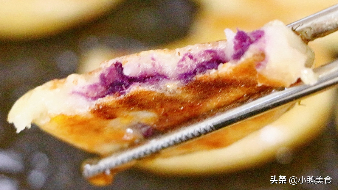 糯米粉這做法實在太好吃了，難怪小吃街那麼火，吃一次就念念不忘