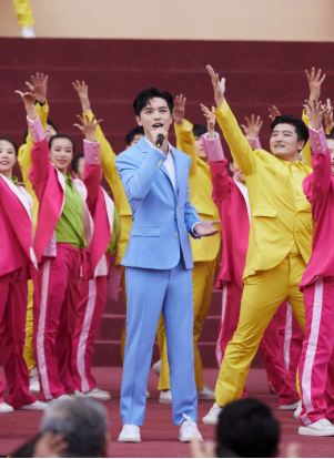 為什么每個(gè)晚會(huì)都有許魏洲？各大官媒晚會(huì)選人標(biāo)準(zhǔn)是什么？