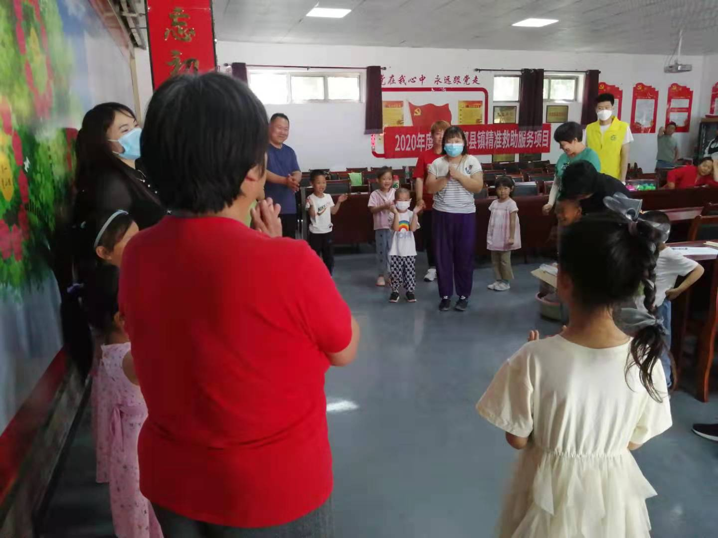 北京市通州区漷县镇军屯村开展儿童小组活动