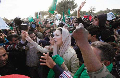 卡扎菲死后，唯一的女儿阿依莎下场如何？逃亡他国，一生为父申冤