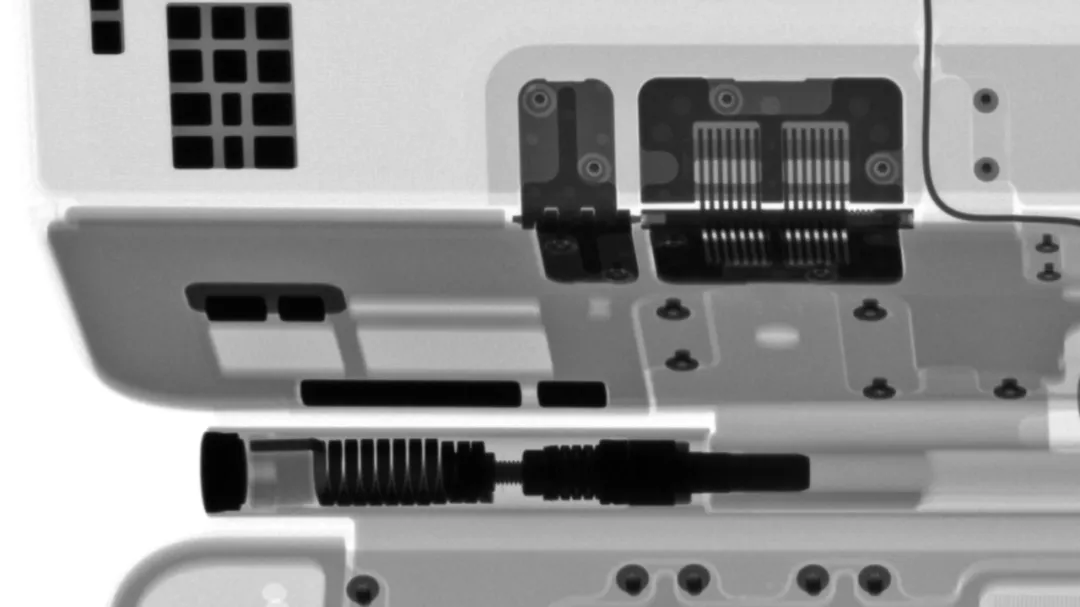 X 射线下的苹果新品，美