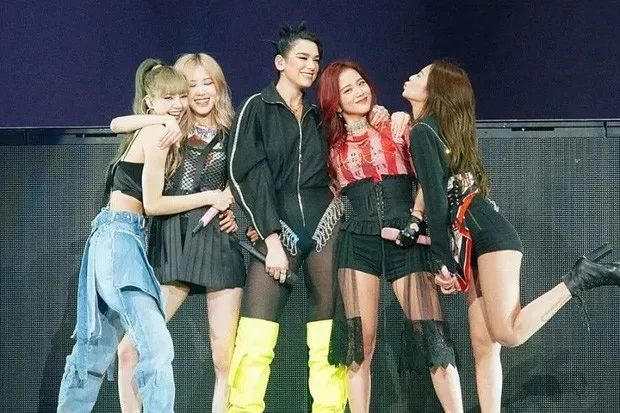 taylor swift将和blackpink合作?;李秀满生日爱豆留下的真心话是?