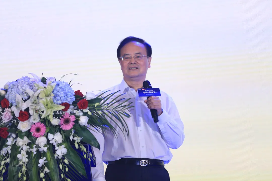 第八届闽商论坛在福州举办 探索数字经济时代的闽商新机遇