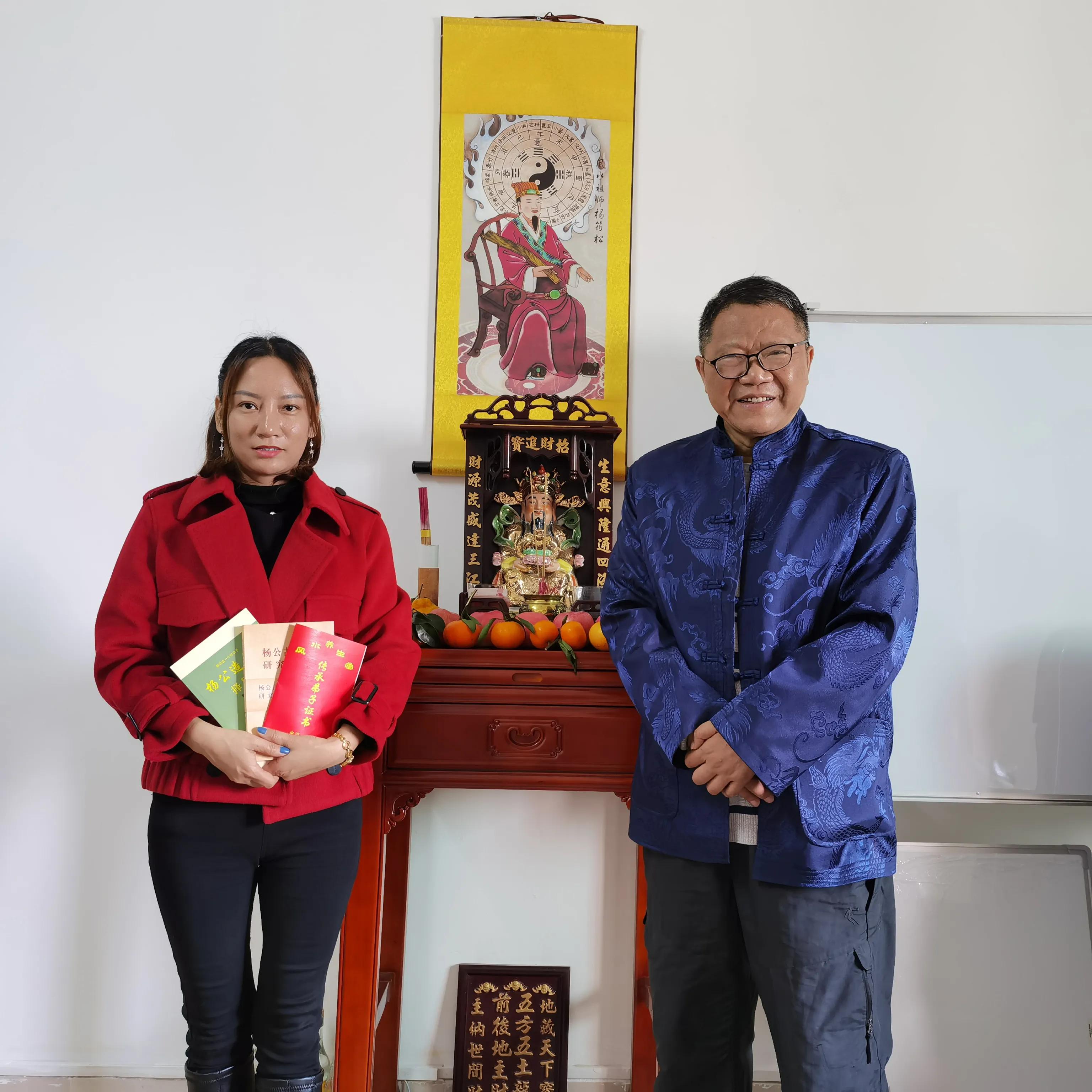 新春伊始，曾祥裕在广州为白领青年成功开办两期赣州杨公古法风水学习班