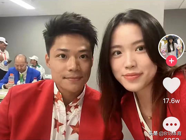 梦幻联动！杨倩晒与全红婵贴脸同框，开美颜把红姐美人痣给整没了