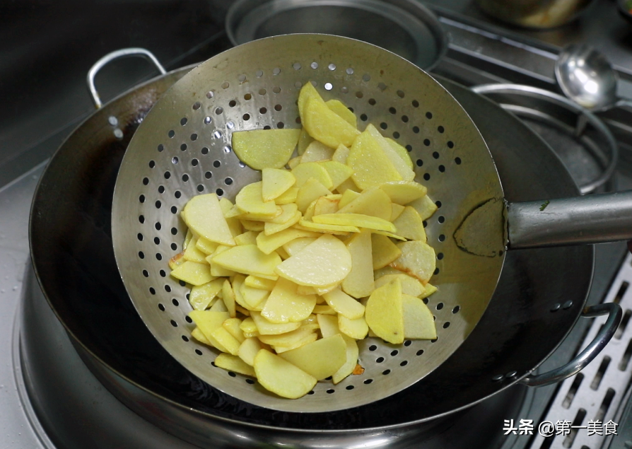 图片[5]-干锅土豆片家常做法 简单即美味-起舞食谱网