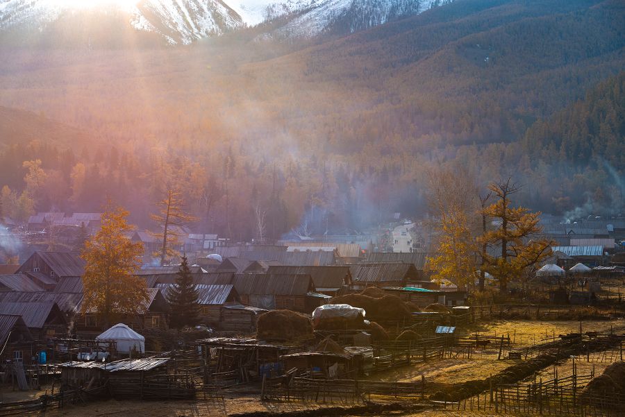 God's back garden-Kanas autumn scenery