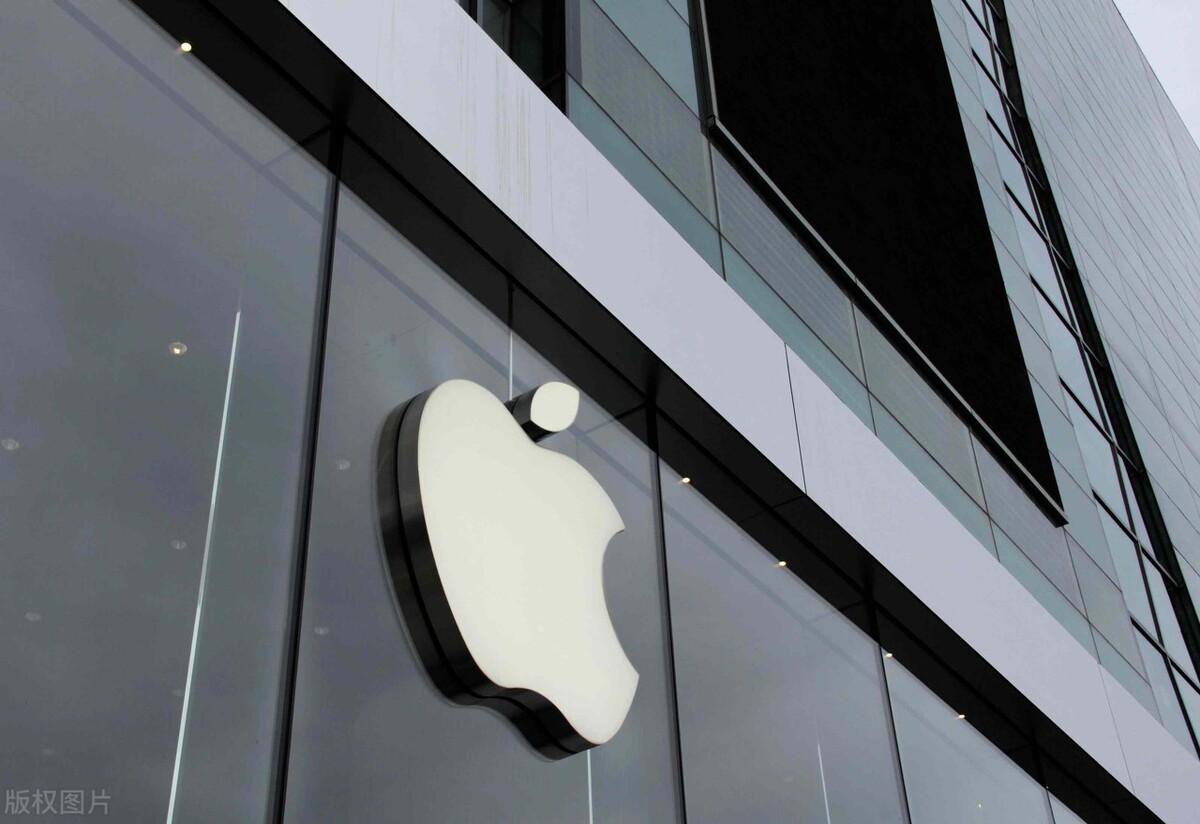 苹果iPhone13在日本成了“奢侈品”，买它要花费一个月60%工资