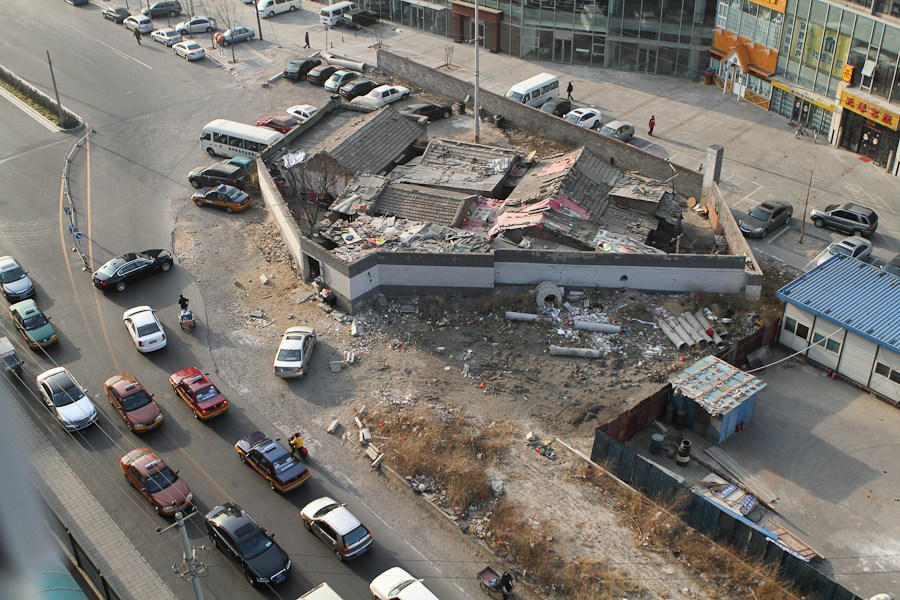 最有“慧眼”的钉子户，在机场跑道上住50年，拆迁款整整涨了十倍