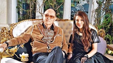 父亲坐拥百亿，他却不要一分钱都给弟弟，弟弟继承之后反负债67亿