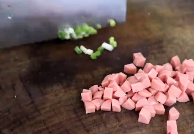 圖片[2]-番茄西藍花餅的做法 提高腦力又營養(yǎng)孩子一口氣吃了一大盤-起舞食譜網(wǎng)