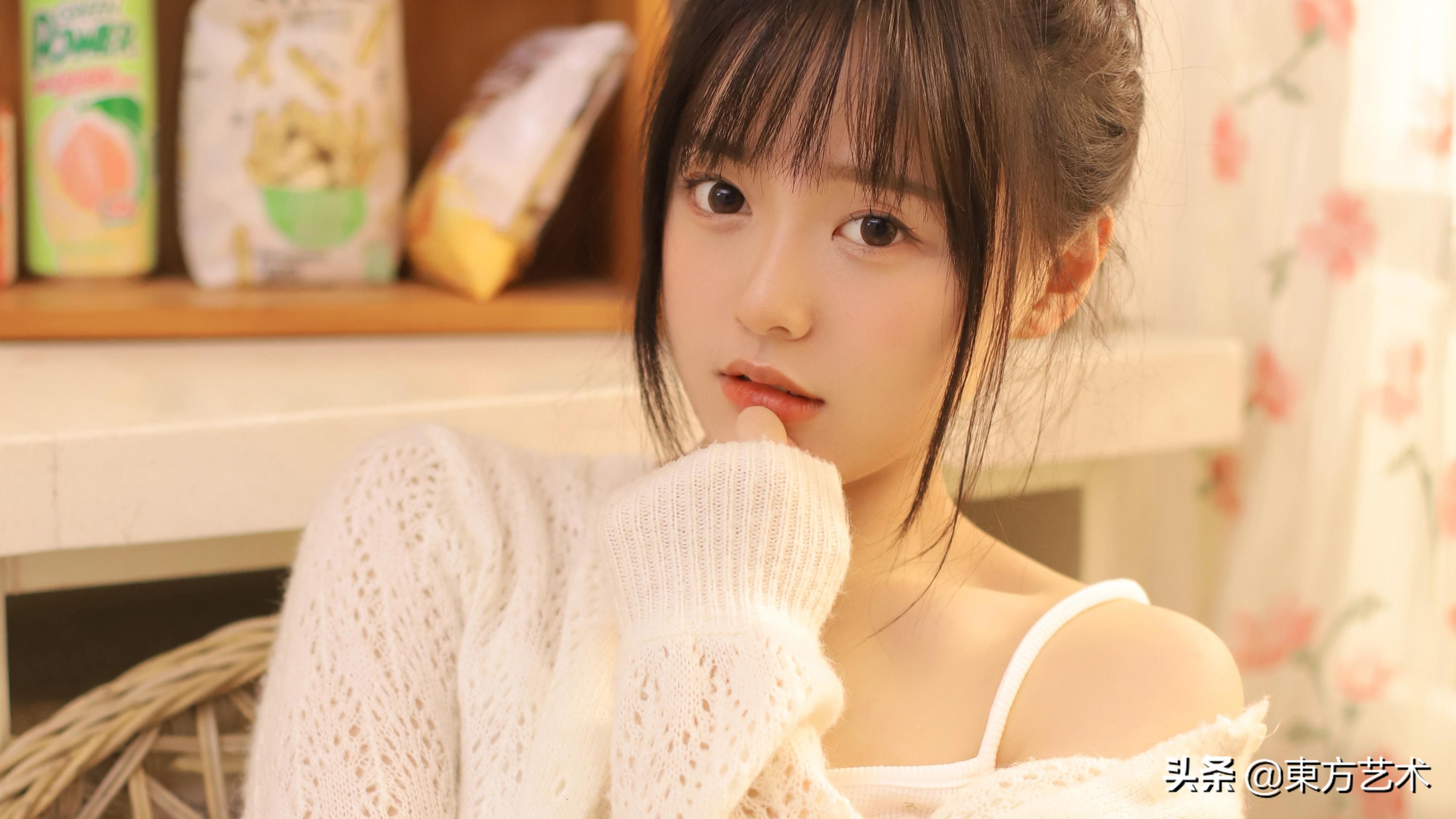 Japanese girl next door photo - iNEWS 
