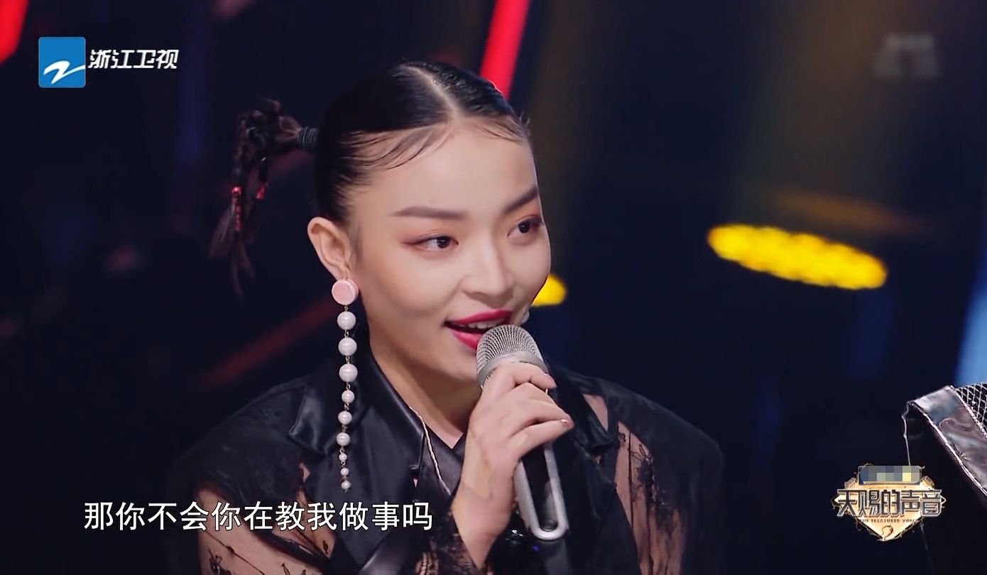 Xi haing singer answers rancorring Ding Taisheng to be approved to do not have culture quality low, commissioner player after all whose fault? 