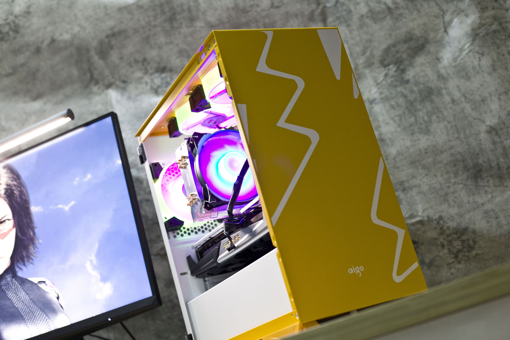 MATX机箱已成主流？爱国者YOGO M2打造桌面小钢炮