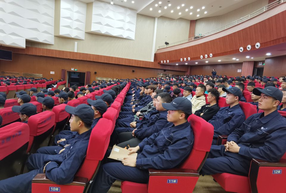 兰职开学第一课:用兰州战役讲爱国主义教育