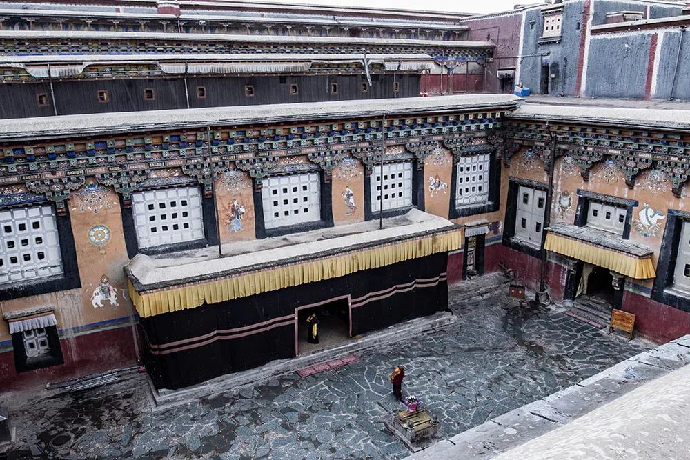 Asked·44 Sakya Temple, the oldest and most complete royal city in China