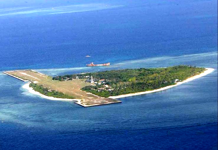 菲律宾向中业岛派出军舰和海警船，难道给我们提供收岛的机会？