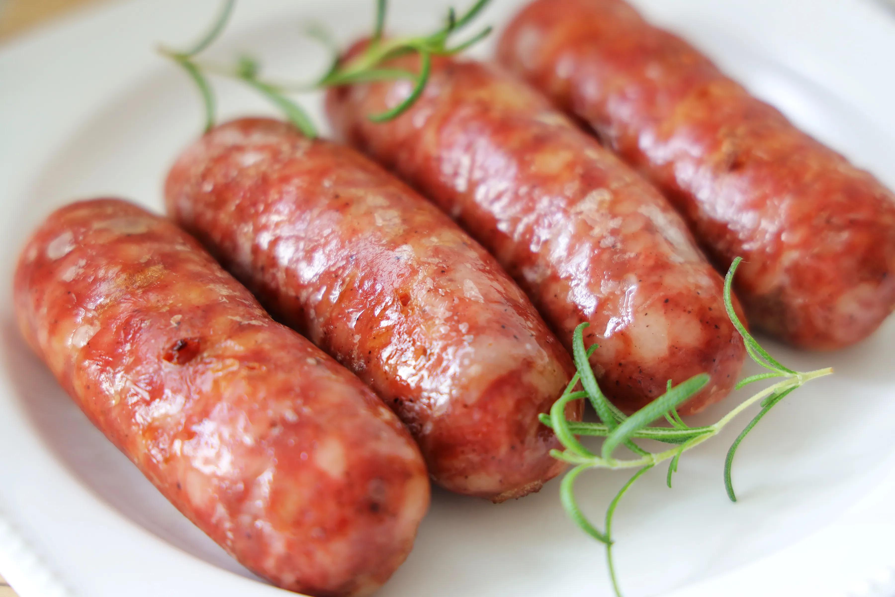 自制脆皮肠，纯肉馅儿吃起来太过瘾了，在家做无添加才健康