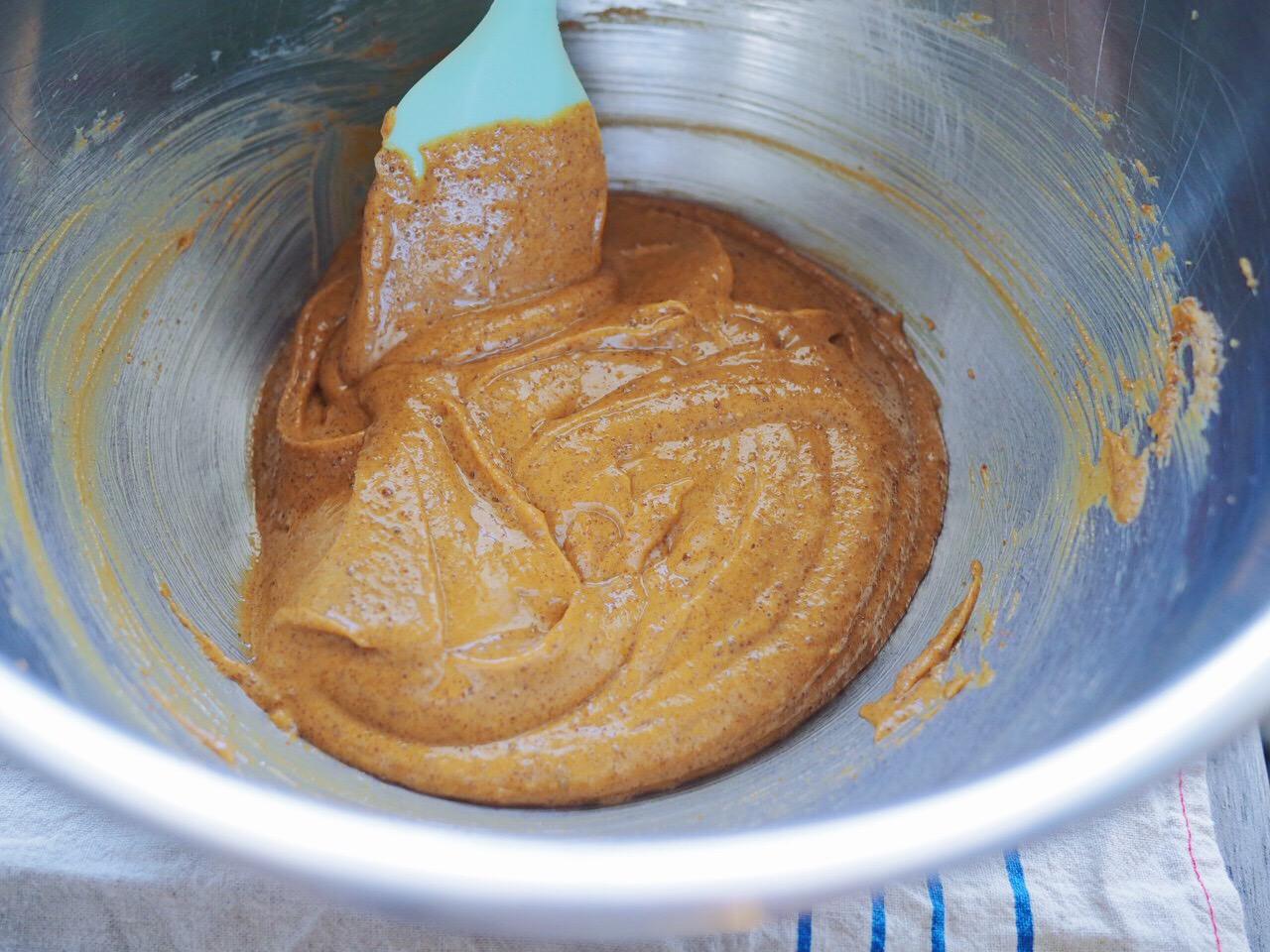 想吃花生酱不用买，5块钱自制一大瓶，纯正无添加，还能做曲奇