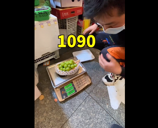 “2万一顿火锅不算贵”，伪名媛到底哪里来的底气？