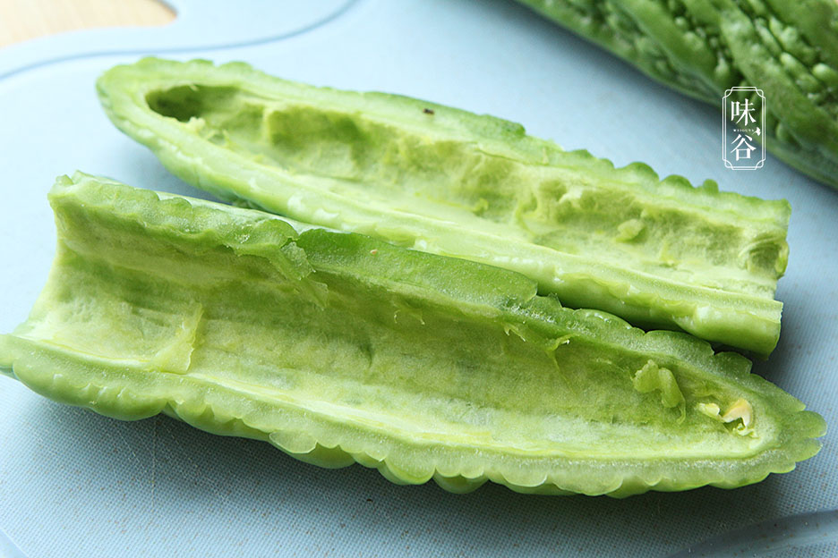 買苦瓜該怎麼挑？ 老菜農教你3招，苦瓜轉身變“甜瓜”，別買錯了