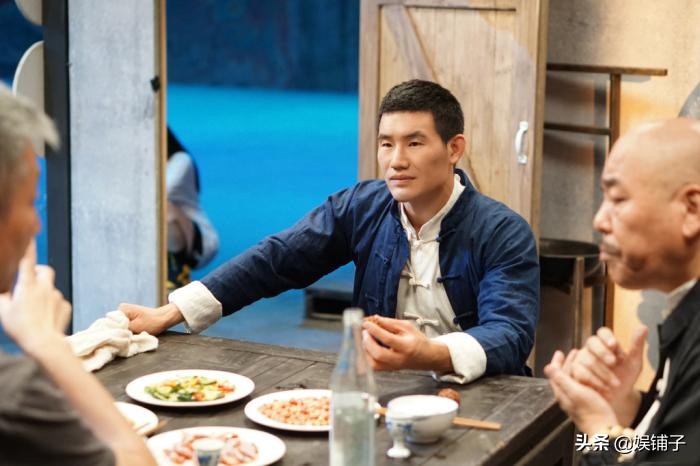 31岁的谢孟伟仍是那个耿直的“嘎子”，但情商低的缺点却暴露无遗