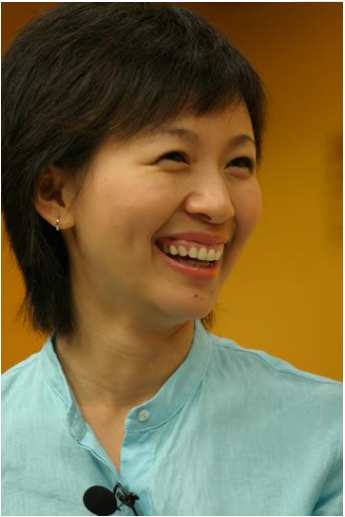 16丧父，拒绝保研，成为央视最年轻国脸，欧阳夏