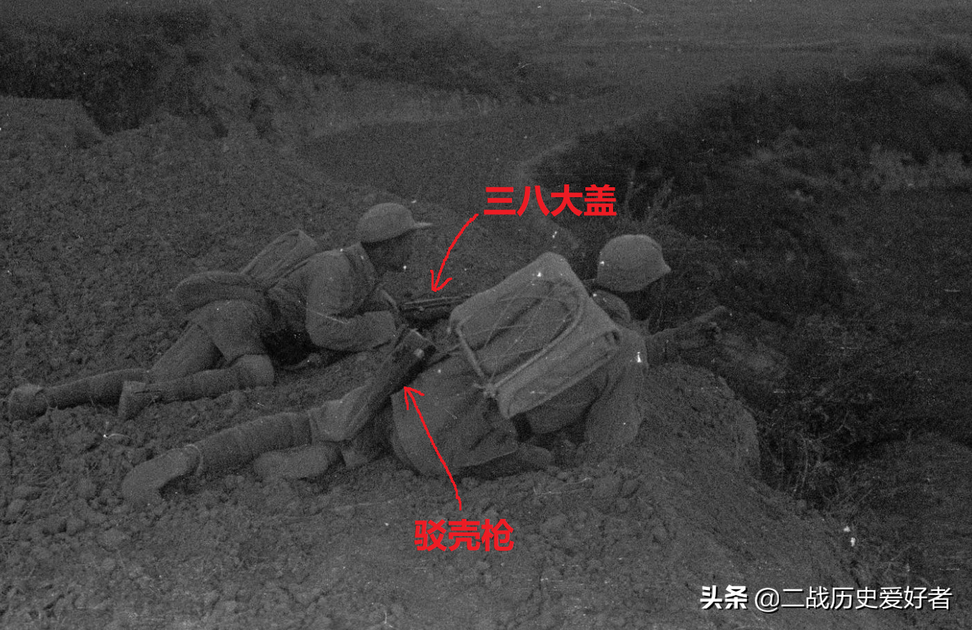 攝影師拍下八路軍放冷槍的真實(shí)場景，原來這也是一門技術(shù)活