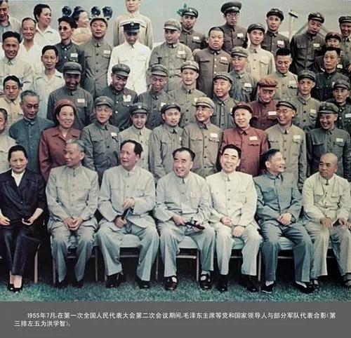 鄧小平復出后，憑著這幾位將領(lǐng)穩(wěn)定了軍隊的形勢，他們是誰呢？