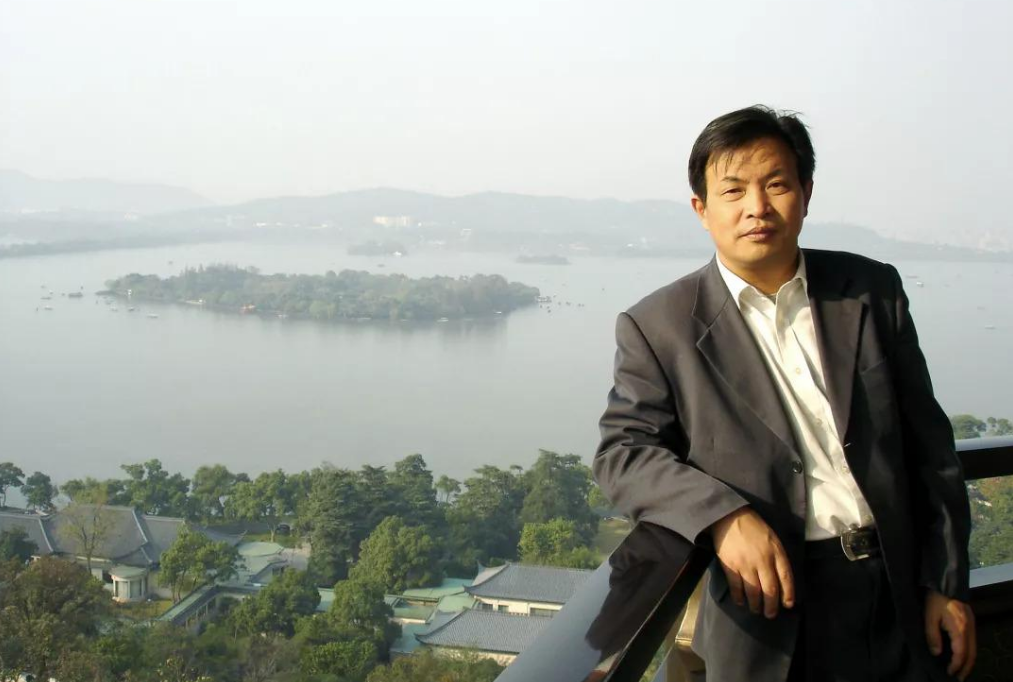 关于轰20你不知道的事：总师唐长红，他的上铺同