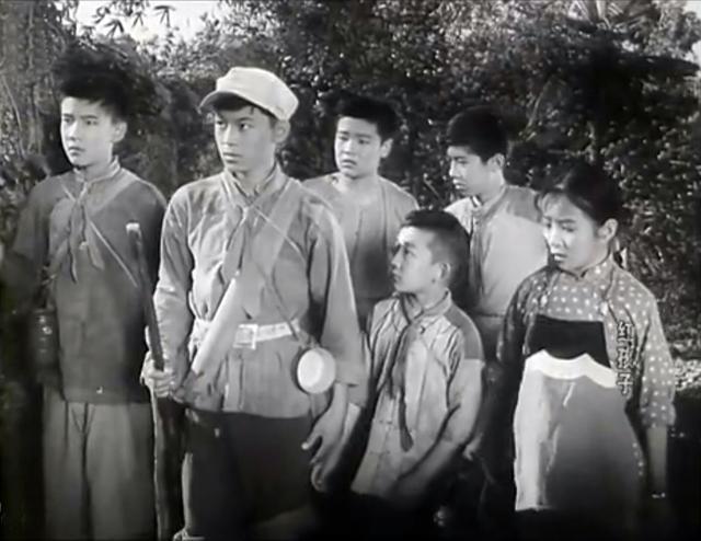 1958年,那个被毛主席亲切接见的“红孩子”,后来怎么样了