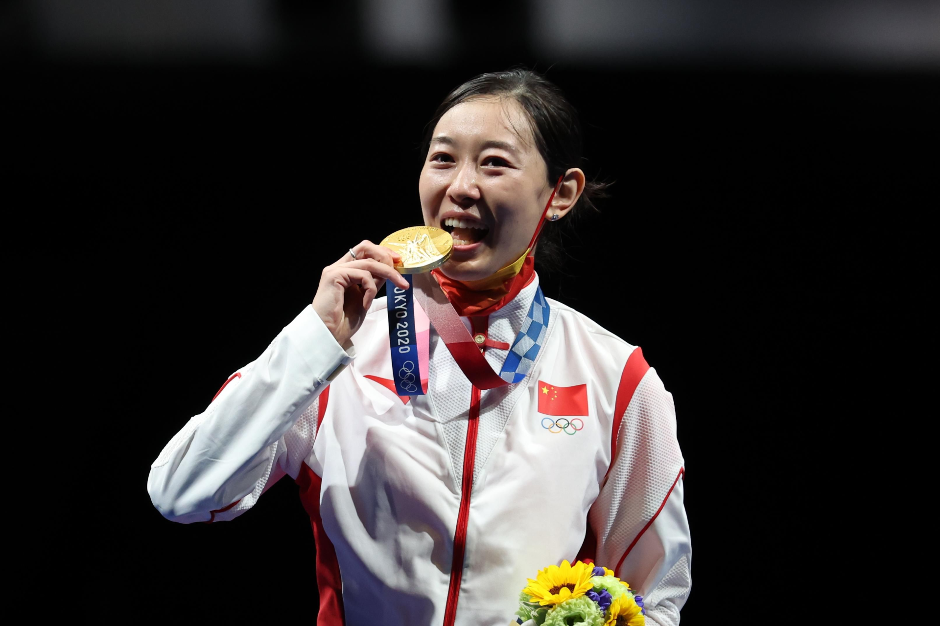 东京奥运会金牌重556克，金子只有6克，是因为日本太抠了吗？