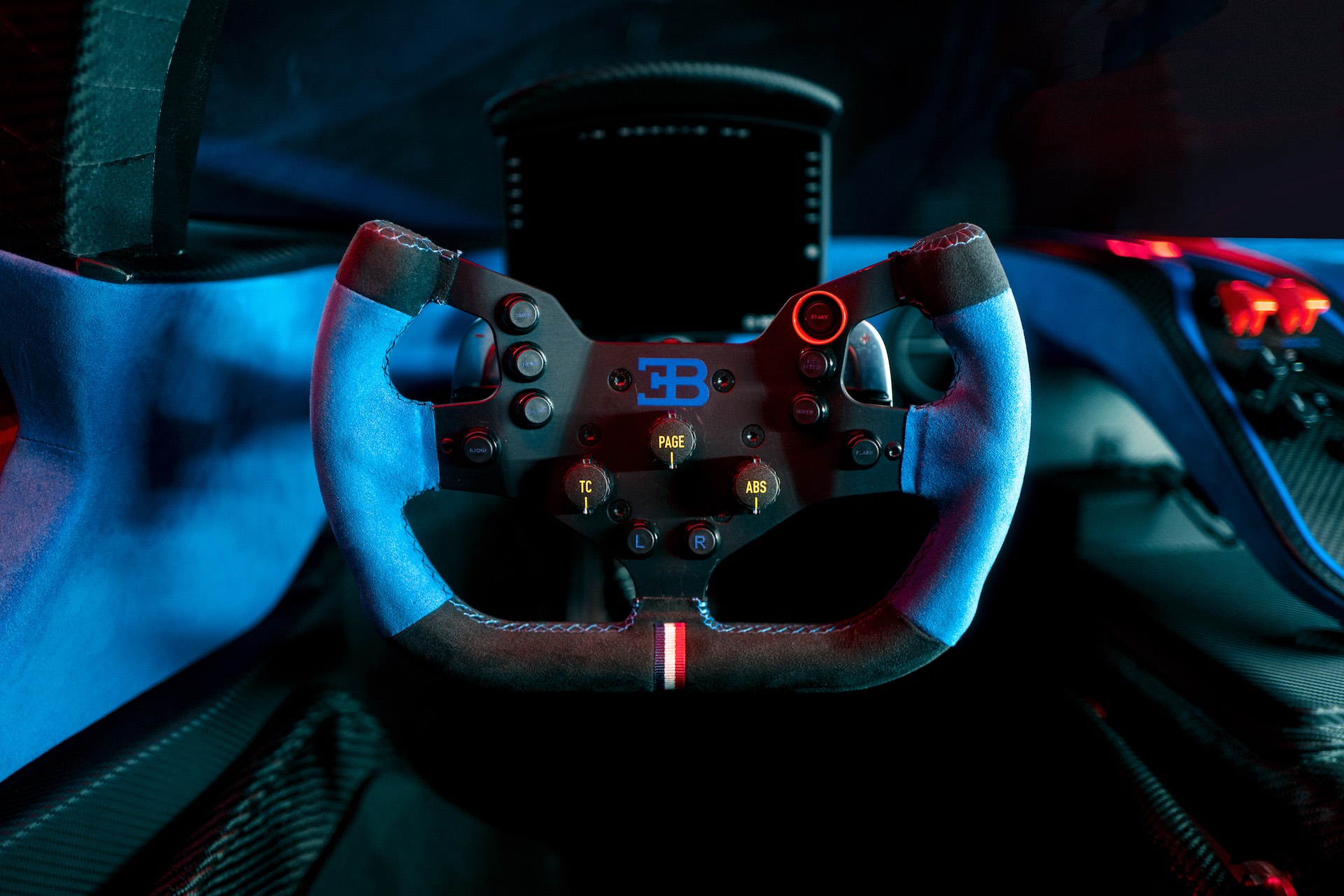 Car design trends: square or rectangular steering wheel, which one ...