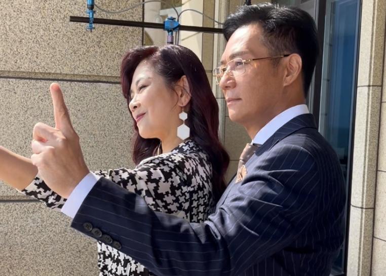 Zhang Zhaohui meets Chen Songling again in a group photo and marries a ...