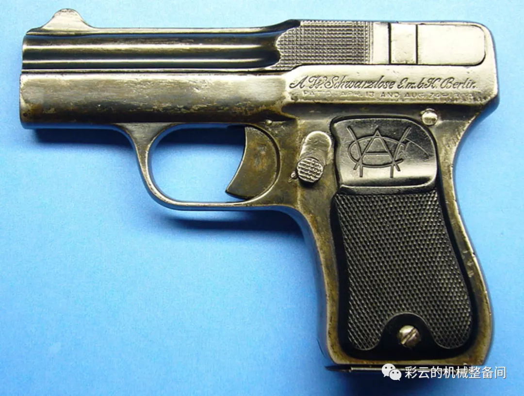 威廉二世的小玩具——采用枪管前冲原理的施瓦