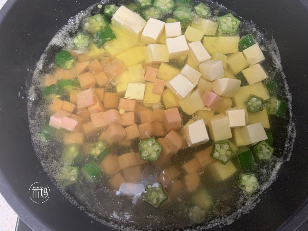 图片[9]-豆腐火腿秋葵汤做法步骤图 清淡解暑有营养一周喝三次都不够-起舞食谱网