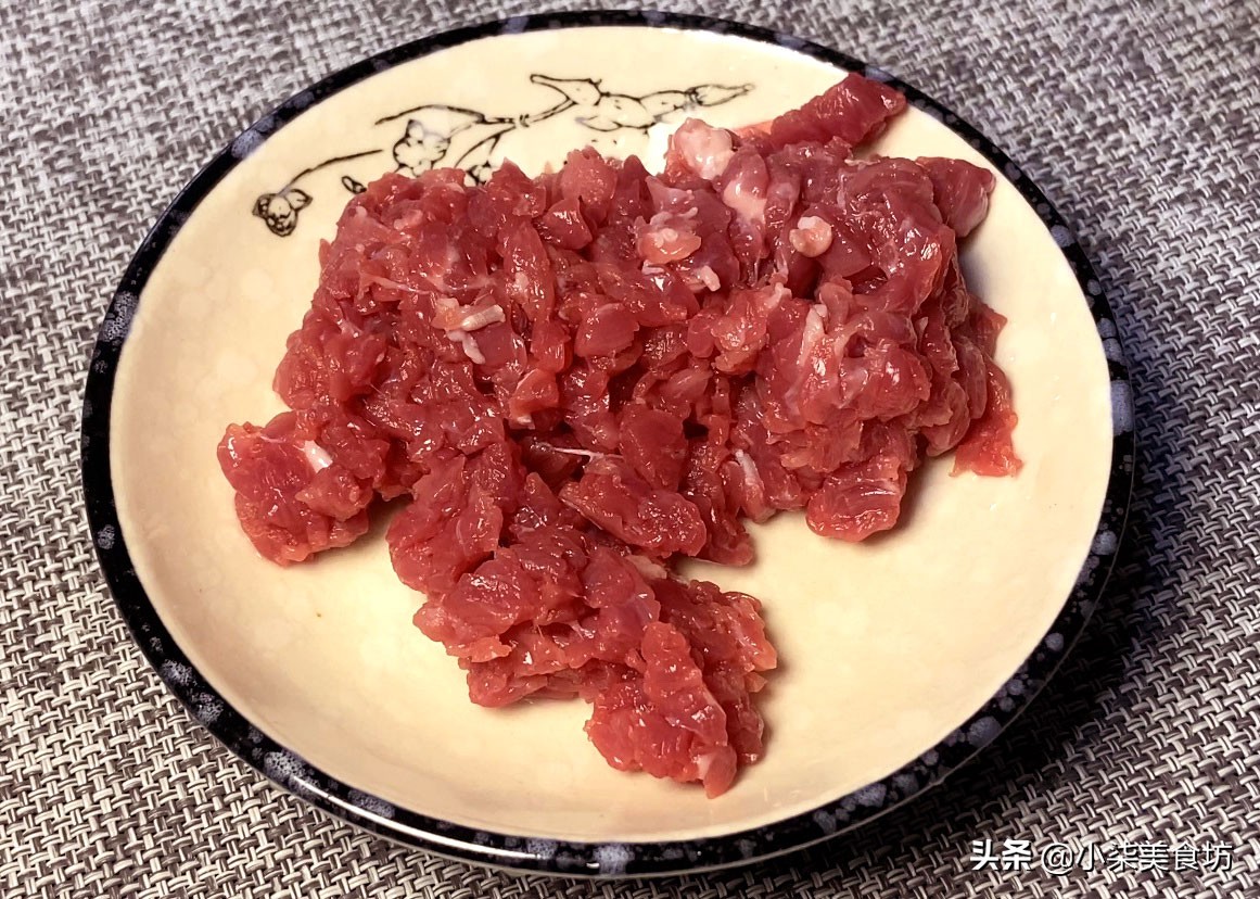 荷包蛋不要直接用水煮，大厨教你一招，一次做6个，天天吃都不够