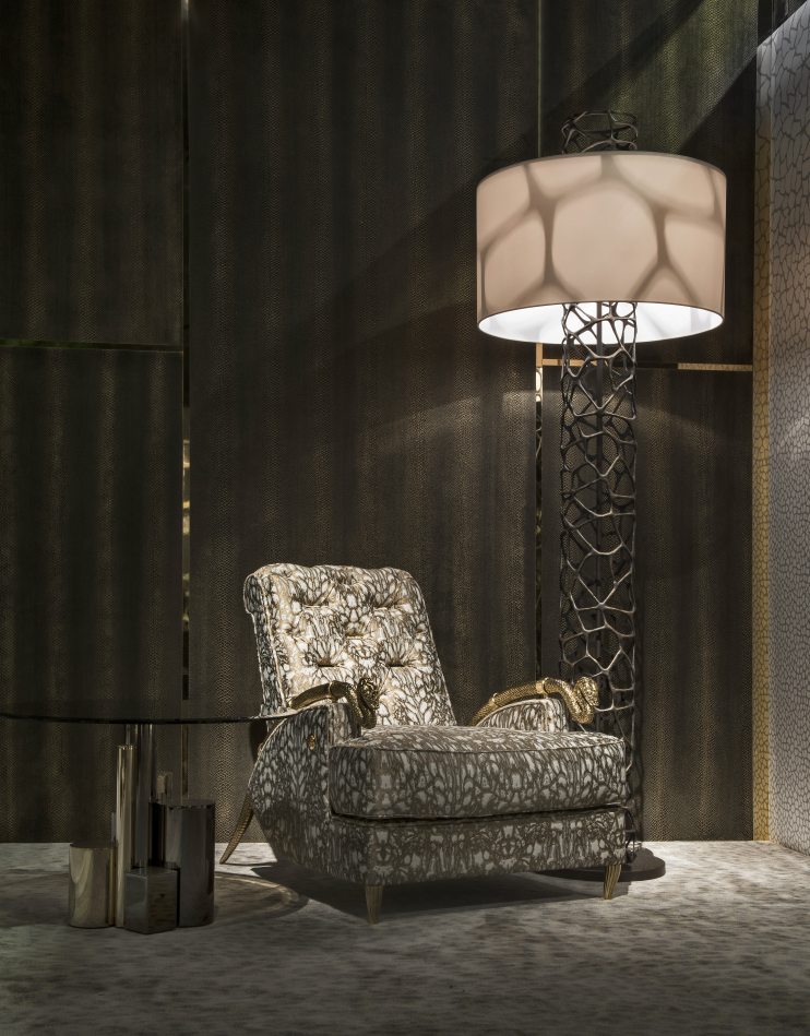 喜欢VERSACE、ROBERTO CAVALLI家具的人，都是什么样的人？