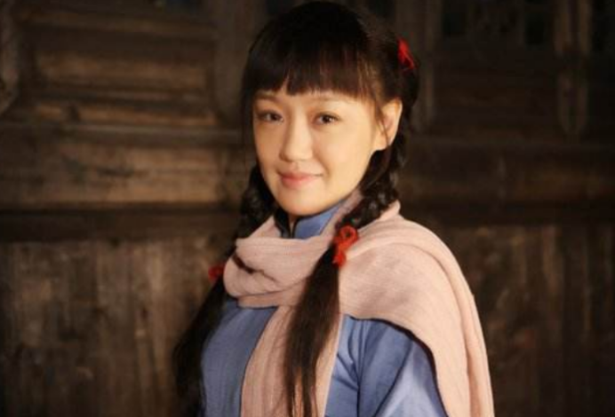 41岁陈好被邀重聚粉红四美，42岁哈妹无戏拍，上