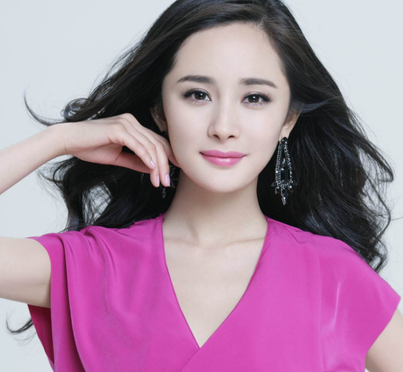 郭麒麟成综艺咖，新综艺邀请杨幂和赵丽颖，两人会同台吗？