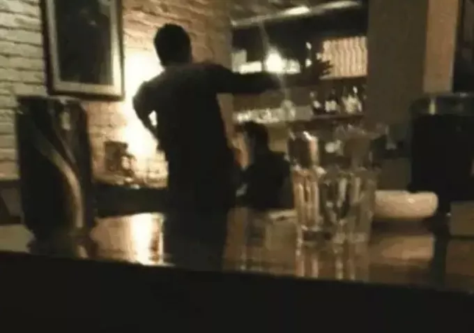 夸AB却误伤陈妍希，7年前被男演员殴打的于正真