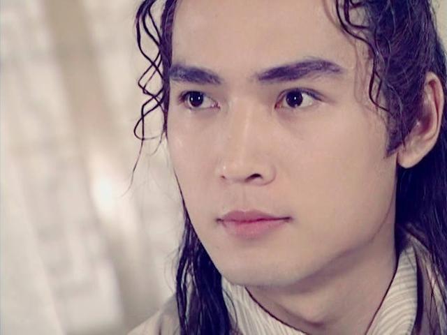 饰演\"李寻欢\"的古装美男焦恩俊，曾经放