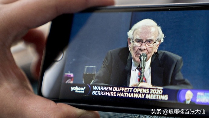 巴菲特为什么不抄底？是不敢，还是时机未到？