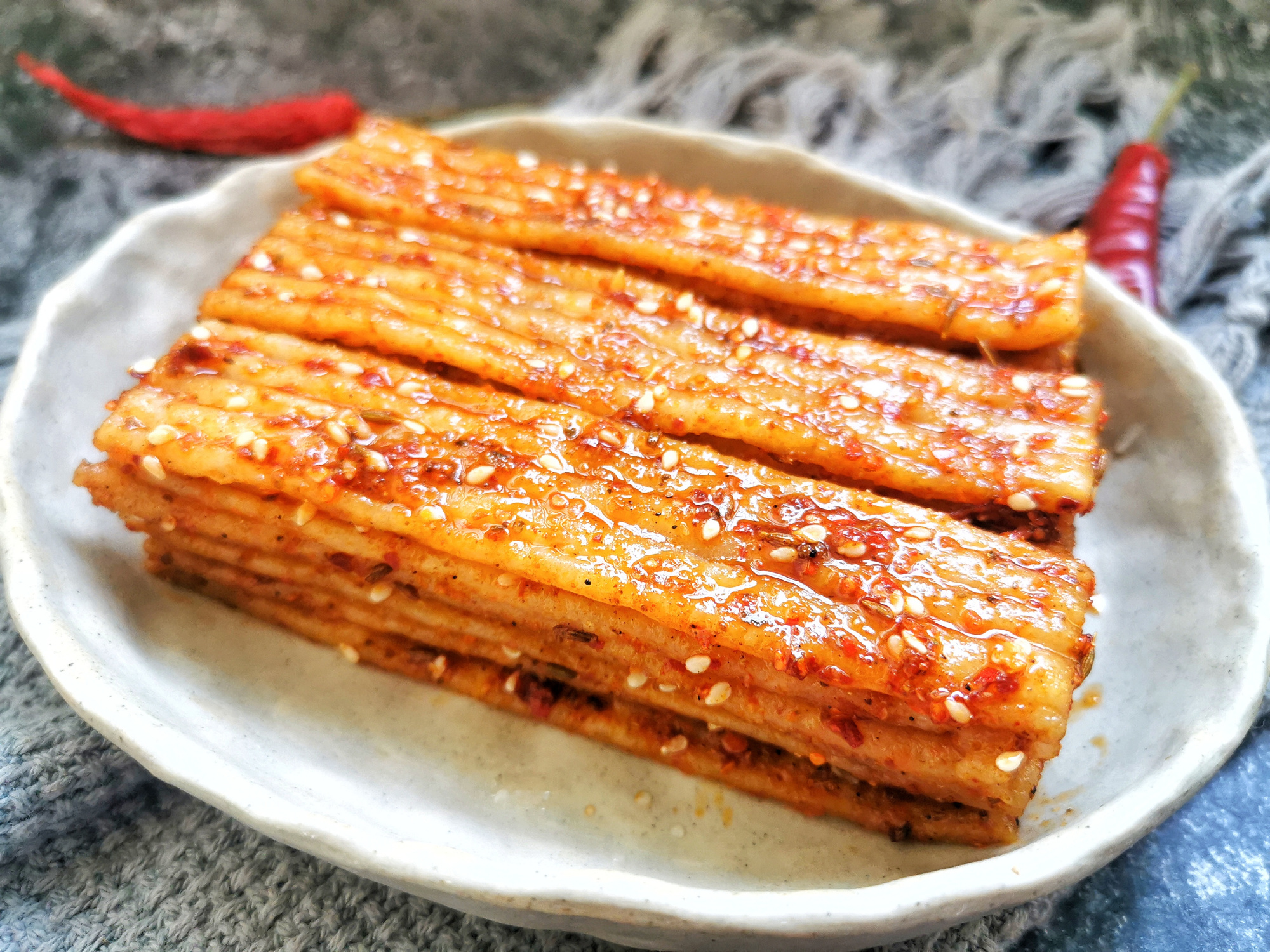 剩米飯別只會蛋炒飯，用來做辣條，香辣勁道，沒有添加劑乾淨衛生