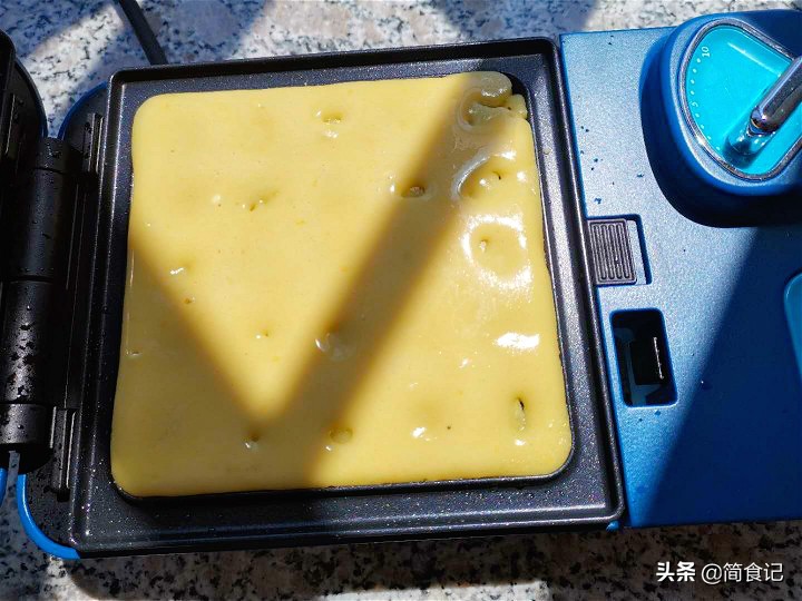 China husband cake is not being bought again eat! Simple 4 paces are done in the home, disaccord face, do not knead dough, 5 minutes are done calm