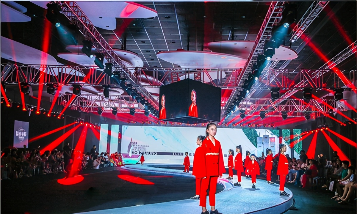 2021中国童模榜中榜时尚盛典全球代言人钱妙颖