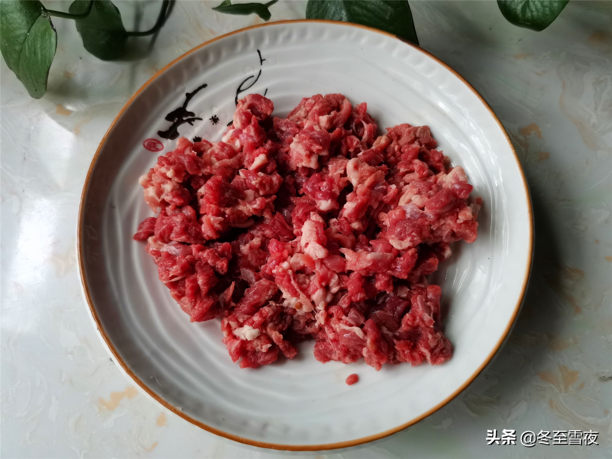 In autumn, it’s the time to make beef sauce. I will teach you how to make northeastern beef chili sauce instead of going to the supermarket.